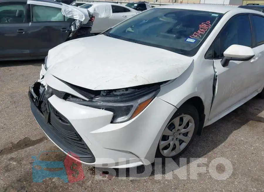 JTDBCMFE7T3138793 Photo# 6