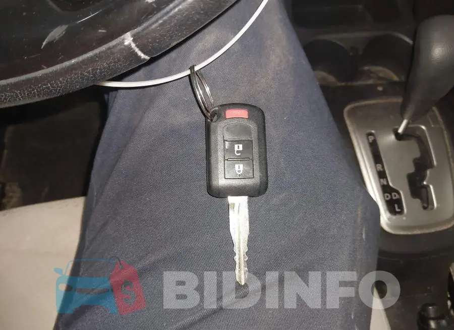 ML32F3FJ6HHF14253 Photo# 11