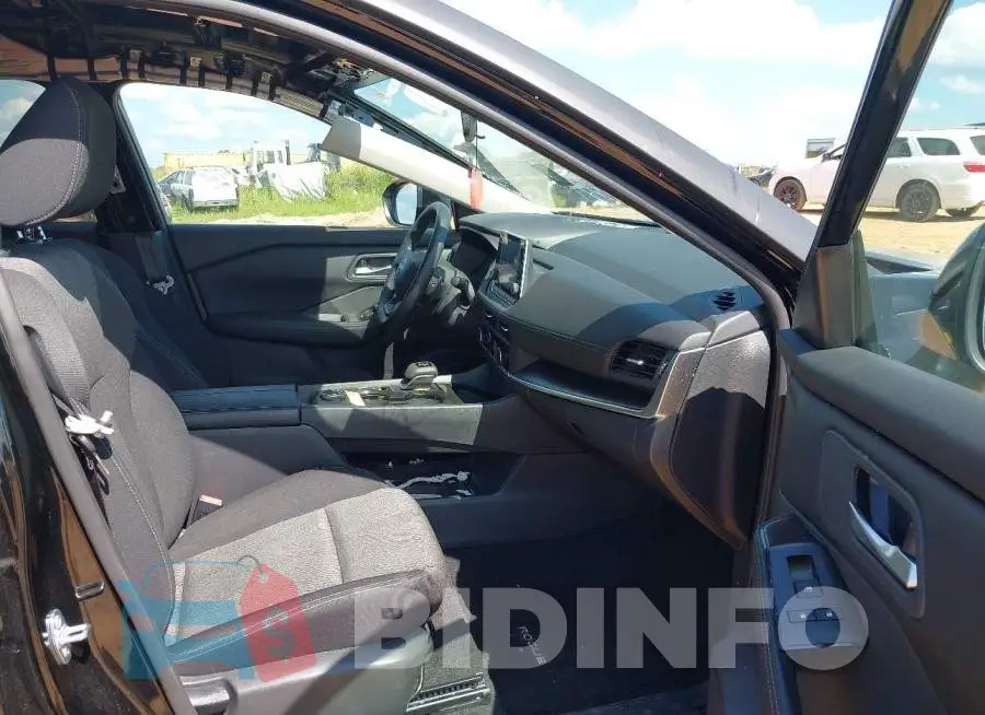 5N1BT3BB5SC856228 Photo# 5