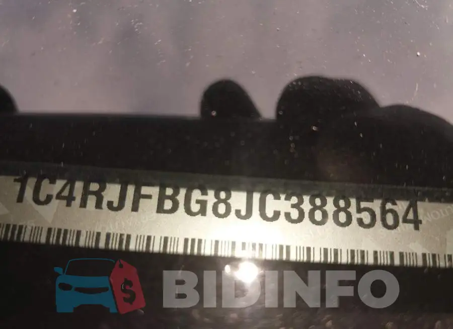 1C4RJFBG8JC388564 Photo# 17
