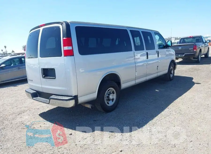 1GAZGPFG8J1299998 Photo# 4