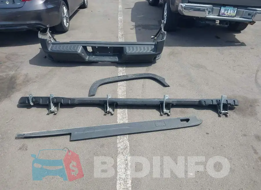 1GC10VEL4RU201913 Photo# 12
