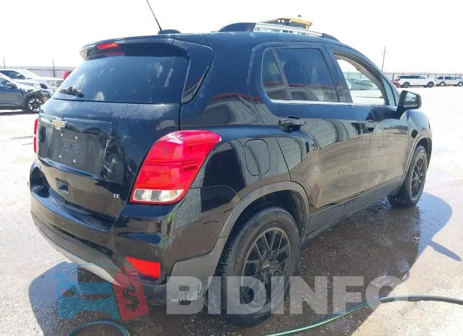 3GNCJLSB2HL215881 Photo# 4