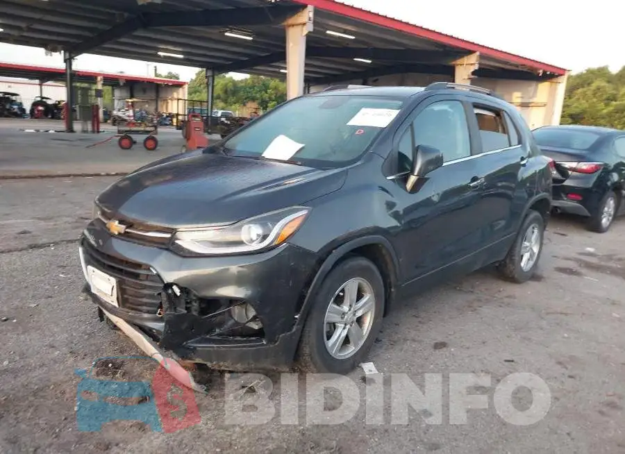 KL7CJLSB1JB627545 Photo# 2
