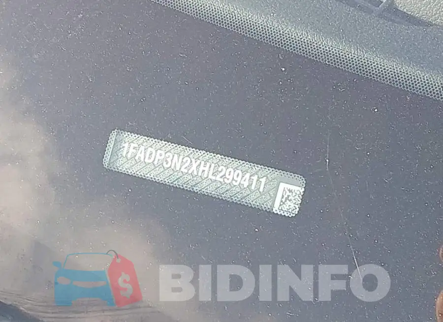 1FADP3N2XHL299411 Photo# 9