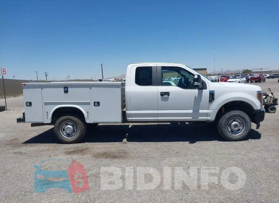 1FD8X3B62KEC36149 Photo# 16