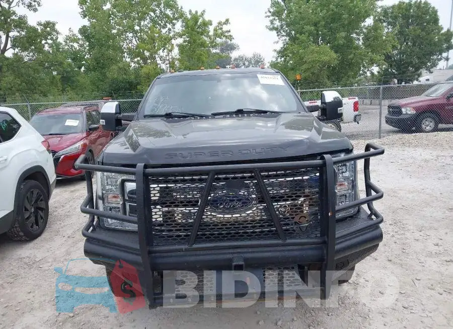 1FT7W2B69JEB68136 Photo# 13
