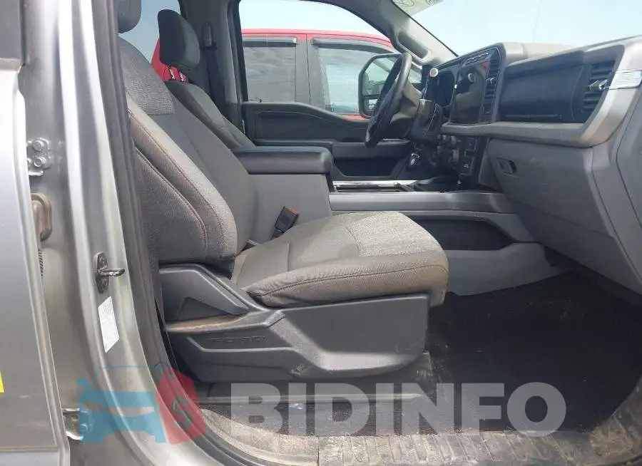 1FT8W3BTXPED68970 Photo# 5