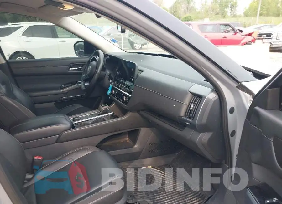 5N1DR3CC8NC252093 Photo# 5