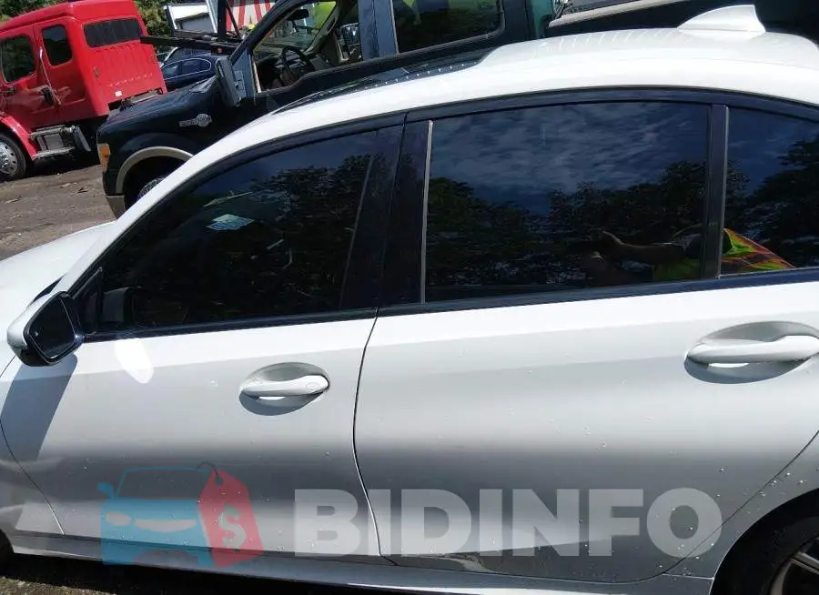 3MW5R1J06M8B99113 Photo# 14