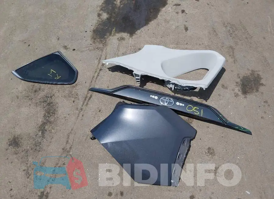 2T3G1RFV8RC477188 Photo# 12