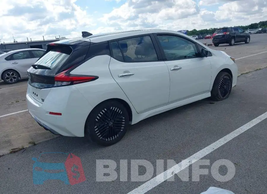 1N4CZ1CV6SC563576 Photo# 4