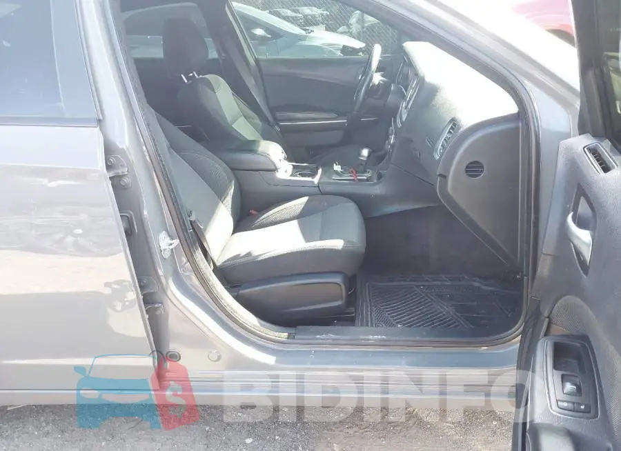 2C3CDXBG1JH180255 Photo# 5
