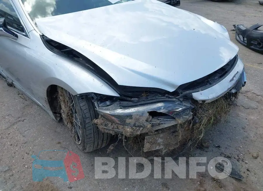JTHB5LFF9J5004932 Photo# 6