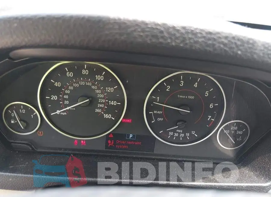 WBA8E3G50GNU02151 Photo# 7