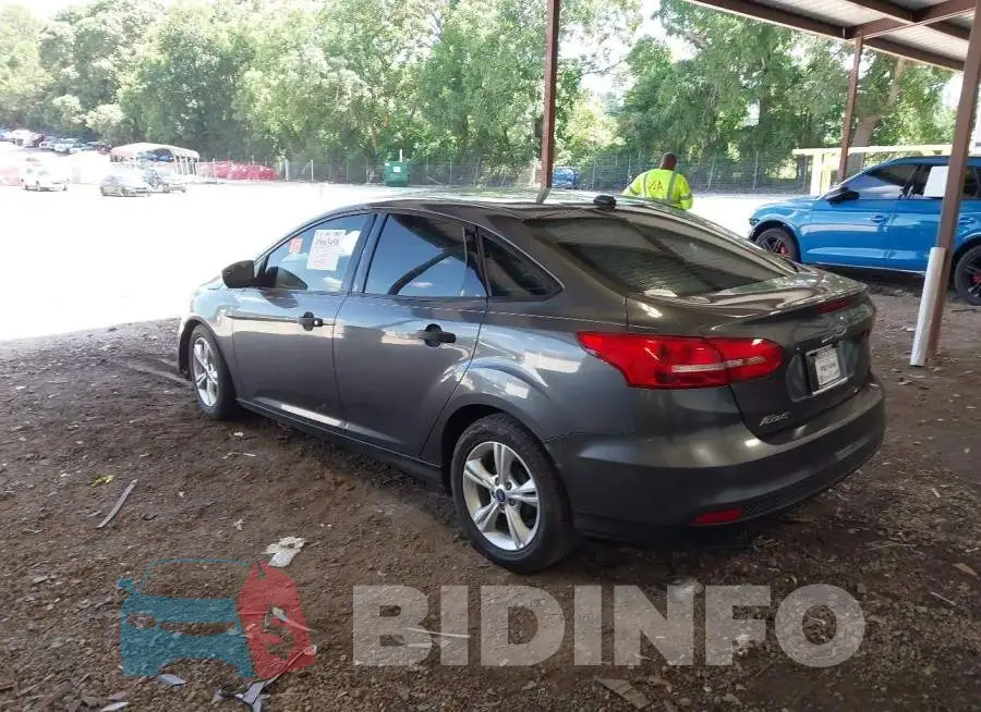 1FADP3E21JL201680 Photo# 3