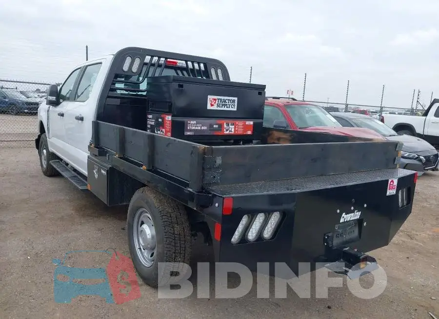 1FT7W2BA0TED97618 Photo# 3