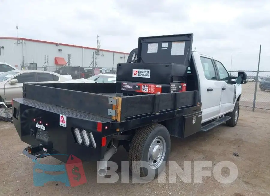 1FT7W2BA0TED97618 Photo# 4