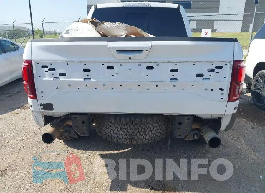 1FTFW1RG3KFA61079 Photo# 16