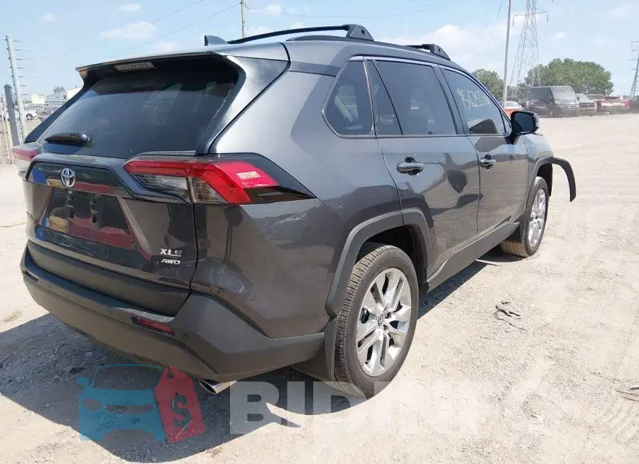 2T3A1RFV3SW517218 Photo# 4