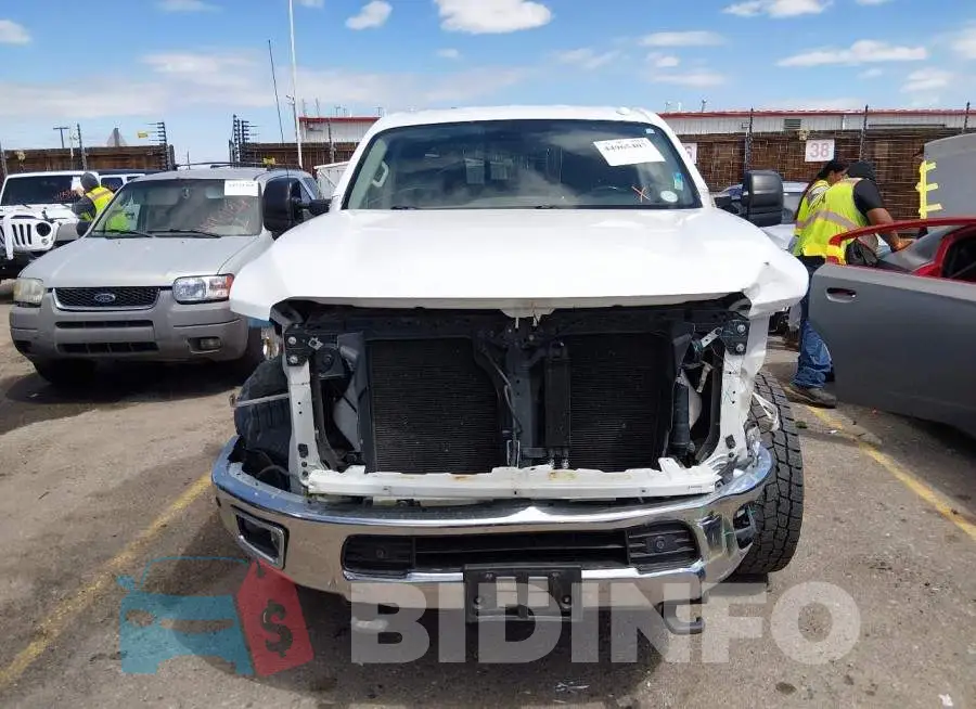 1N6BA1F48HN551472 Photo# 13
