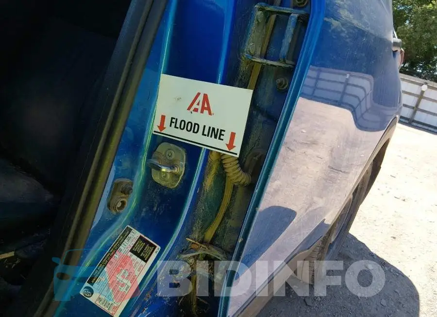 3N1CP5BVXRL481232 Photo# 6