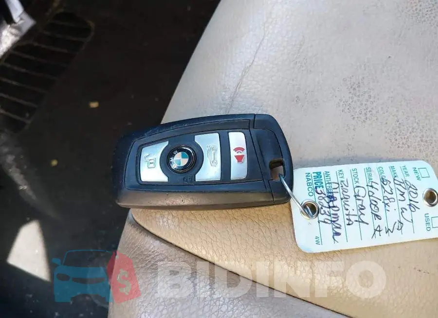 WBA5A7C51GG150944 Photo# 11