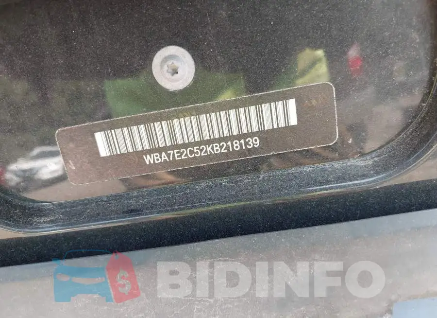 WBA7E2C52KB218139 Photo# 9