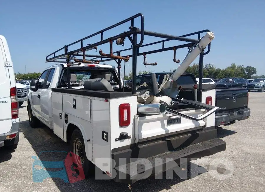 1FT7X2A65LEE73070 Photo# 3