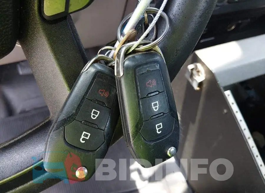 1FTBF2BT4HEE63462 Photo# 10