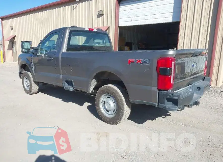 1FTRF2BA8PED37746 Photo# 3