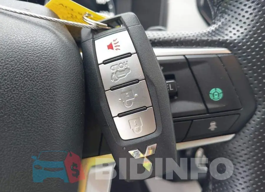 JA4J4WA83RZ004143 Photo# 11