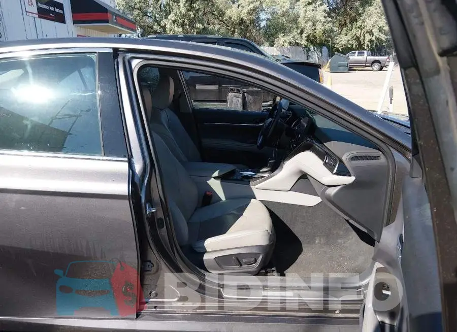 4T1F11AK8PU821925 Photo# 5