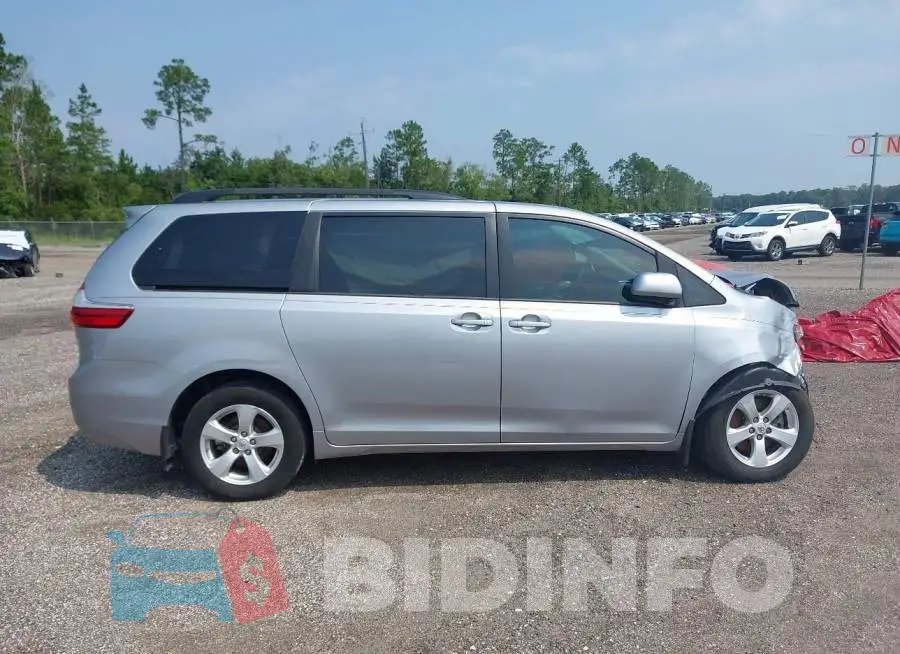5TDKZ3DCXHS820180 Photo# 13