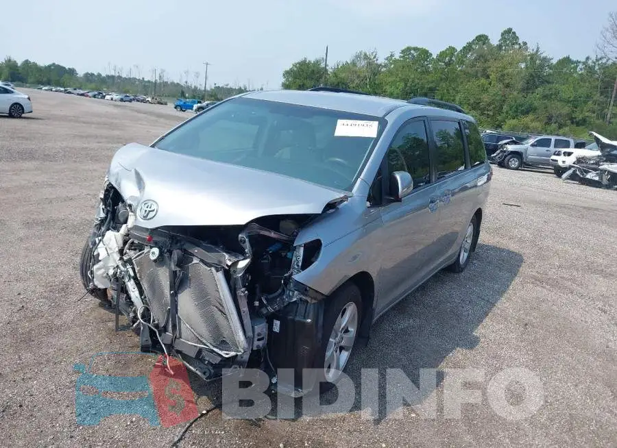 5TDKZ3DCXHS820180 Photo# 2