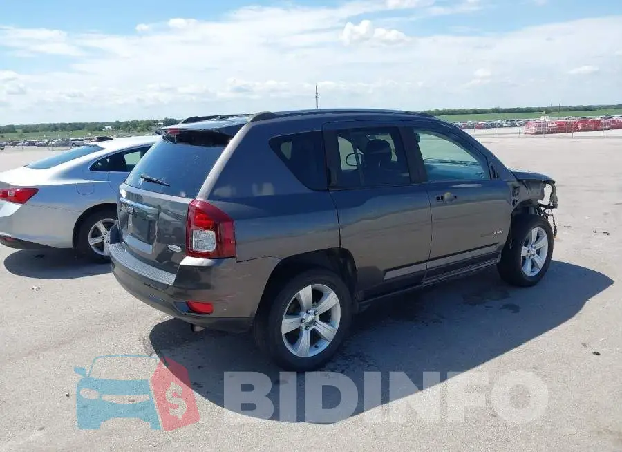 1C4NJDEB5GD671638 Photo# 4