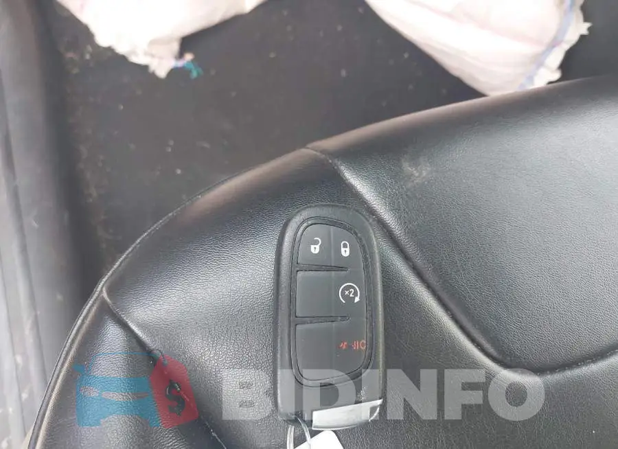 1C4PJLLB6MD218257 Photo# 11