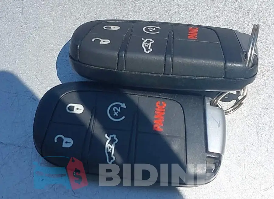 2C3CDXJG9GH282106 Photo# 11