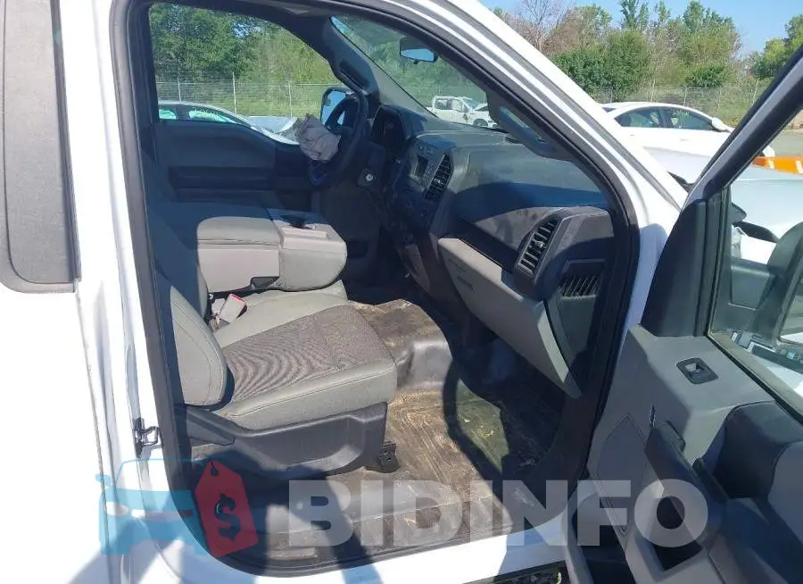 1FTMF1EF2HKC95394 Photo# 5