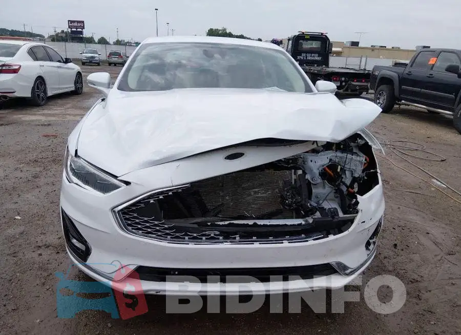 3FA6P0SU5KR233306 Photo# 12
