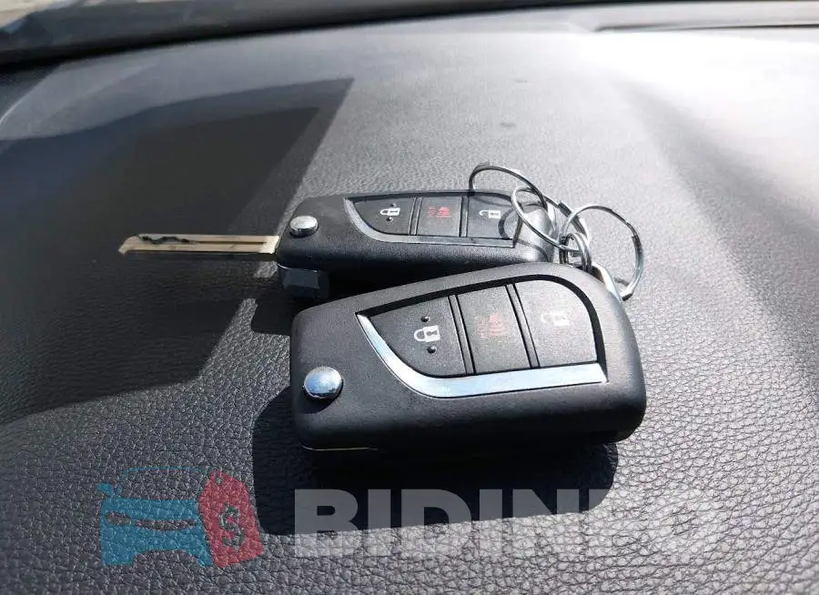 2T3G1RFV6RC473334 Photo# 11
