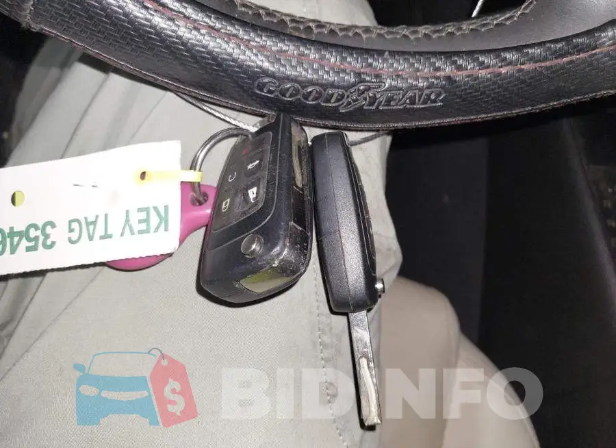 2G1105S30H9186416 Photo# 11