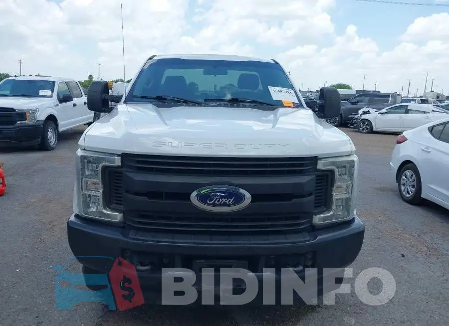 1FDRF3B60KEC15775 Photo# 12