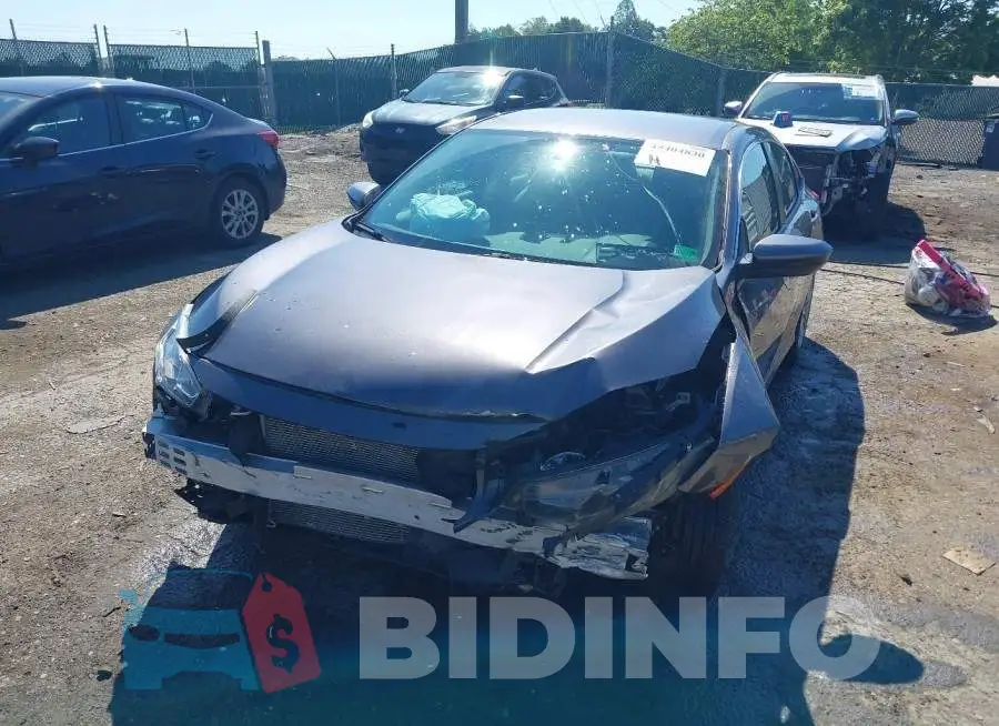 19XFC2F55GE017944 Photo# 6