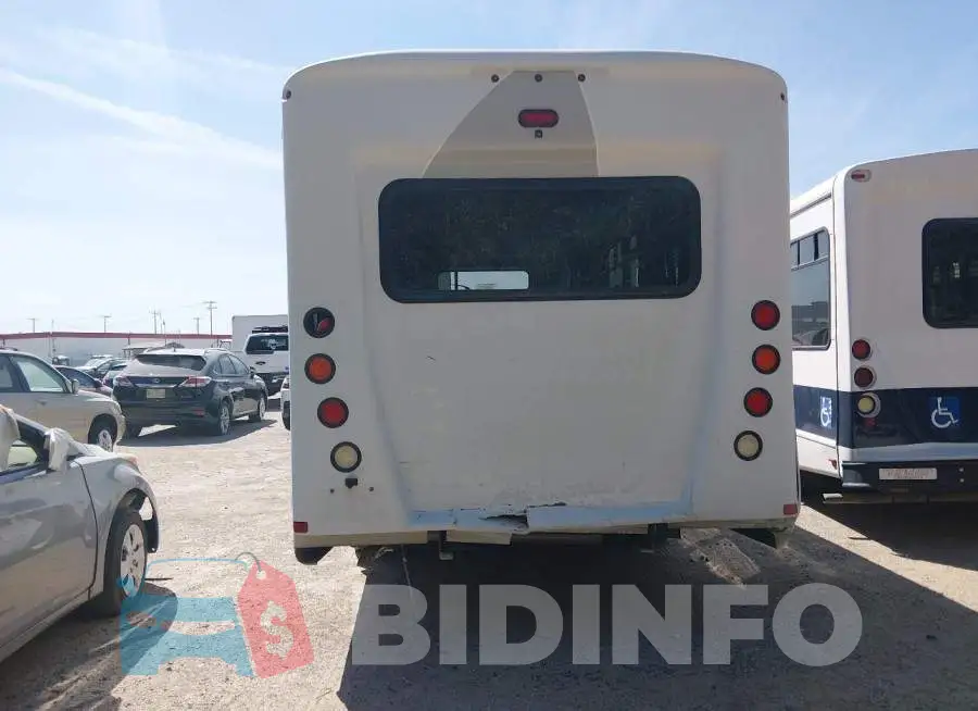 1FDEE3FS8KDC27624 Photo# 19