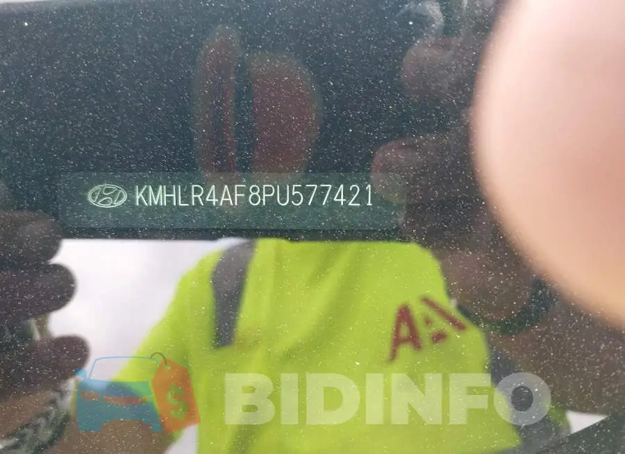 KMHLR4AF8PU577421 Photo# 17