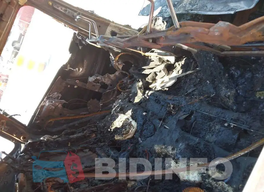 5N1BT3BB1TC783862 Photo# 8