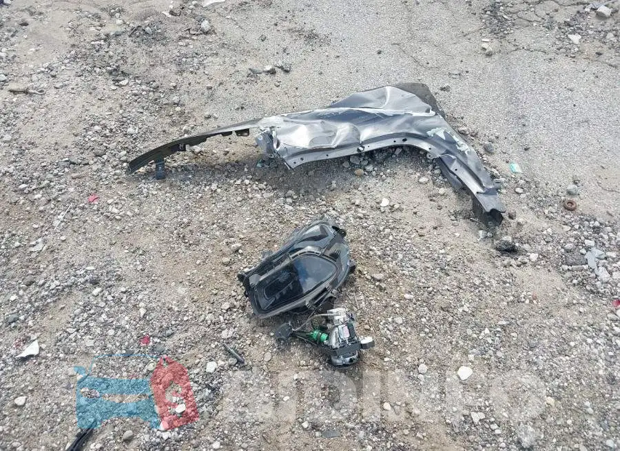 1C4PJLCB2HW668157 Photo# 12