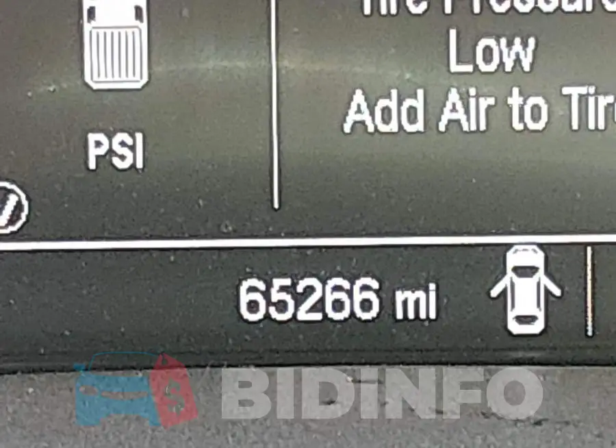 1GCHSBE37G1274179 Photo# 16