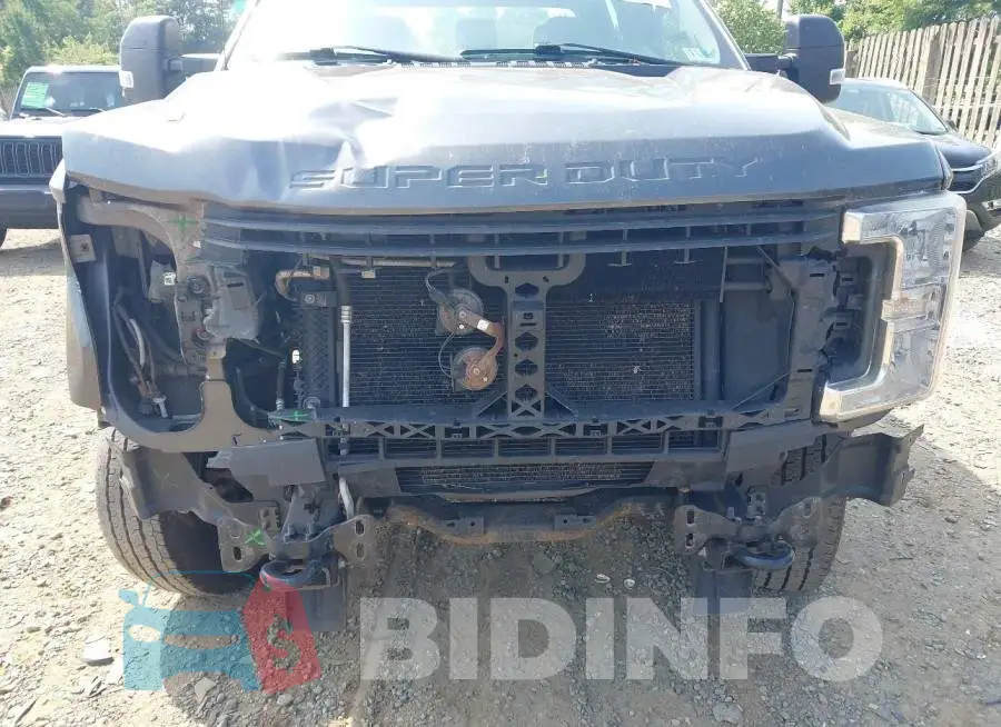 1FT7W2B69JEB16795 Photo# 6